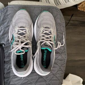 Saucony Women's Gray and Teal Athletic Shoes